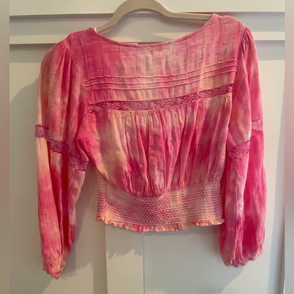 Francesca’s pink top - Picture 2 of 2